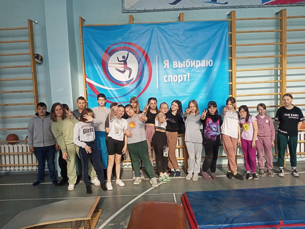 Школьные соревнование по гимнастике среди 1-11 классов. 20